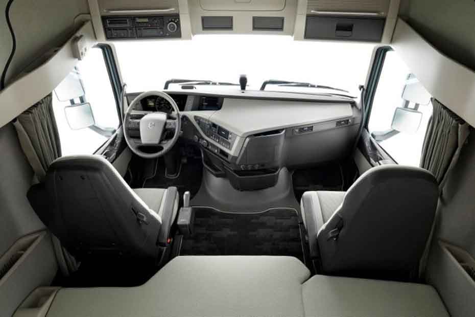 Volvo FH 520 6x4 Roadtrain Interior Image