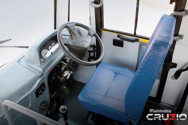 Mahindra Cruzio Staff Bus 3800