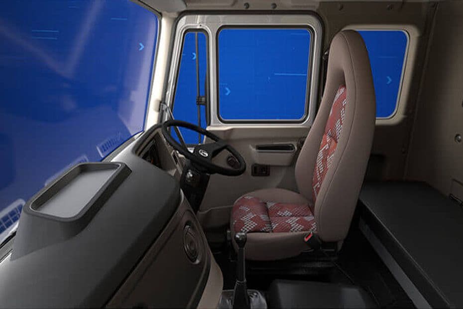 Tata LPT 3521 COWL Door View of Driver Seat