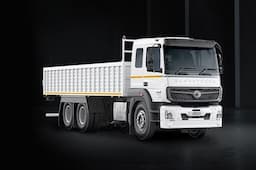 BharatBenz 2823R