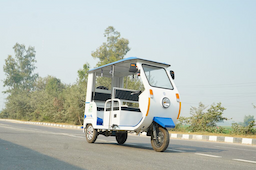 లార్డ్ యొక్క దేవం రాజు