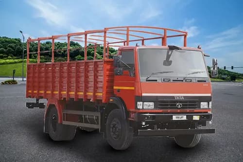 19 Ft Truck For Transportation Service - Eicher at best price in Indore