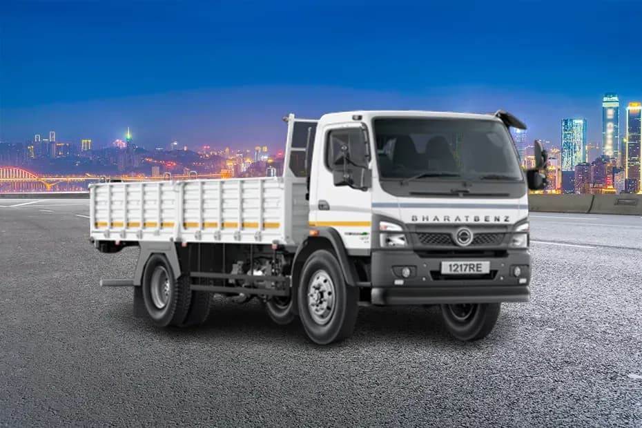 BharatBenz 1217RE Front Right Side BharatBenz 1217RE Front Right Side