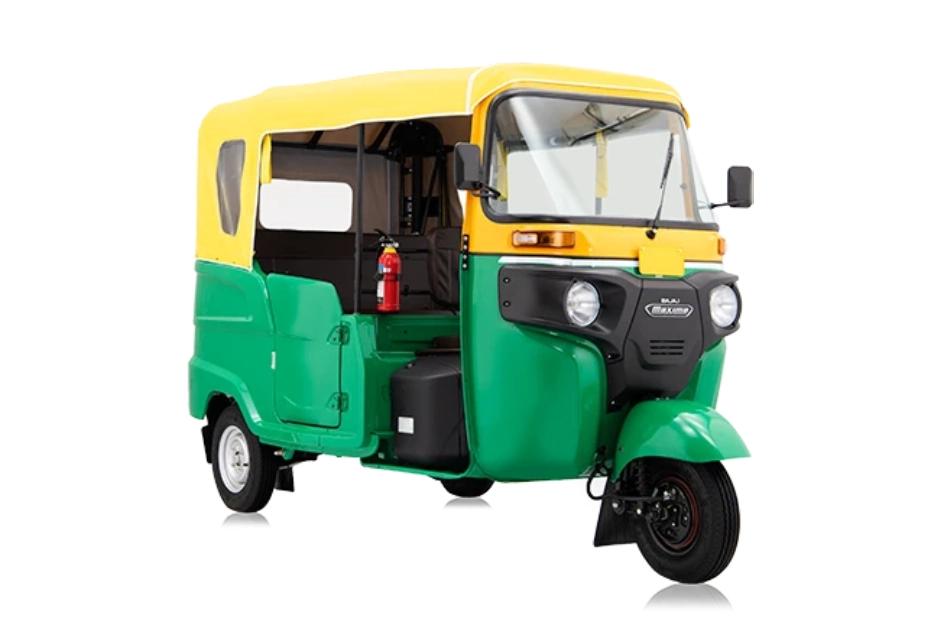 Bajaj Maxima Z Eco-Green Right Front Three Quarter Bajaj Maxima Z Eco-Green Right Front Three Quarter