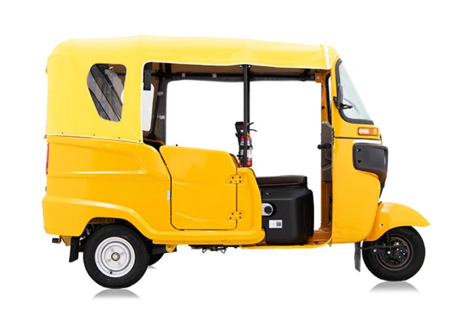 Bajaj Maxima Z Golden-Yellow Right Side View Bajaj Maxima Z Golden-Yellow Right Side View