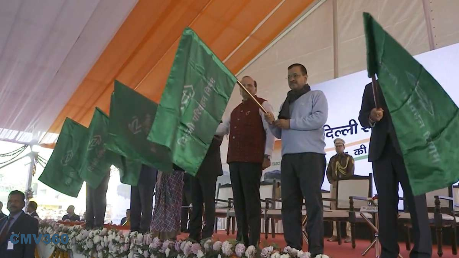 Delhi CM and LG Introduces 500 New Electric Low Floor Buses.png