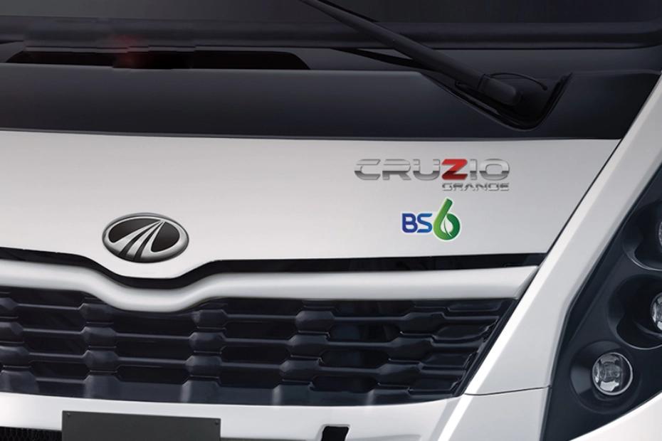 Mahindra Cruzio Grande Staff Bus 4440 BS6 Downward Open-able Front Flap Mahindra Cruzio Grande Staff Bus 4440 BS6 Downward Open-able Front Flap