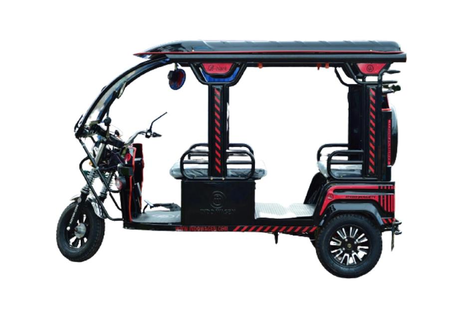 Indo Wagen Q8 Black Left Side View Indo Wagen Q8 Black Left Side View