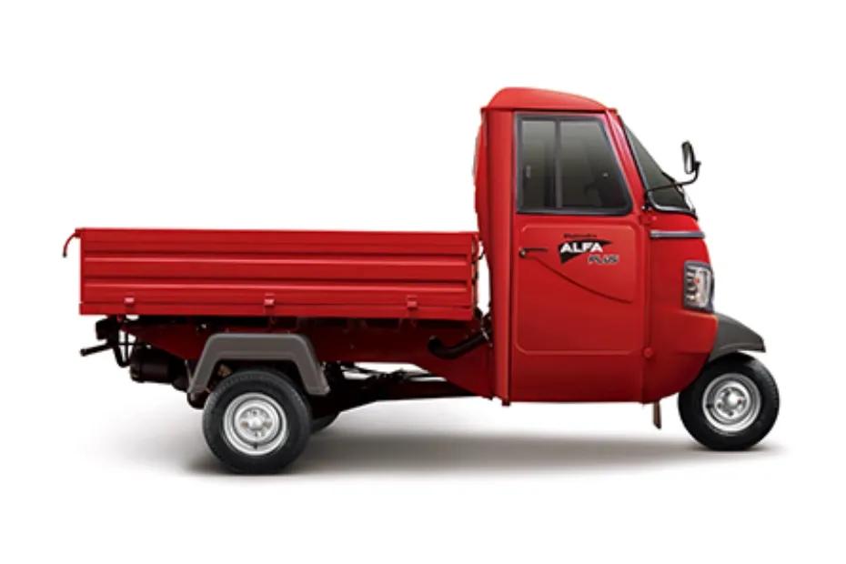 Mahindra Alfa Plus Right Side View Mahindra Alfa Plus Right Side View