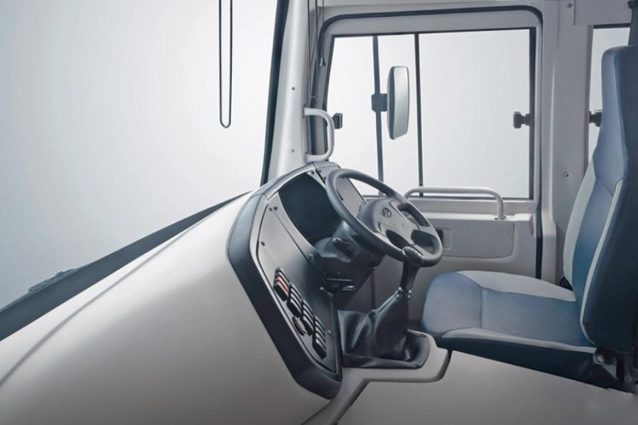 Mahindra Cruzio Grande Staff Bus 4440 BS6 Driver Seat View Mahindra Cruzio Grande Staff Bus 4440 BS6 Driver Seat View