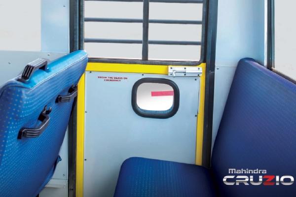 Mahindra Cruzio School Bus 5310 BS6 Emergency Exit Mahindra Cruzio School Bus 5310 BS6 Emergency Exit