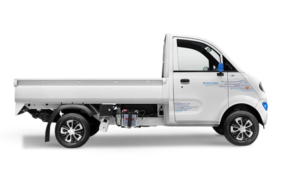 Mahindra ZEO Right Side View Mahindra ZEO Right Side View