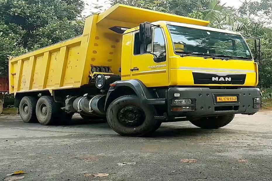 MAN CLA 16.250 EVO 4X2 Yellow Colour MAN CLA 16.250 EVO 4X2 Yellow Colour