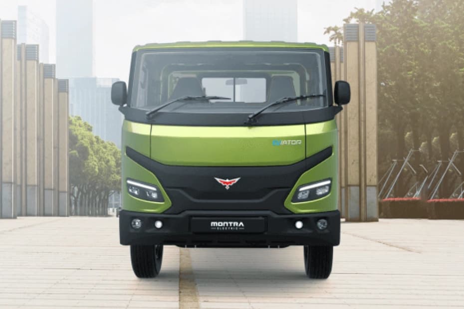 Montra Electric Eviator Front View Montra Electric Eviator Front View