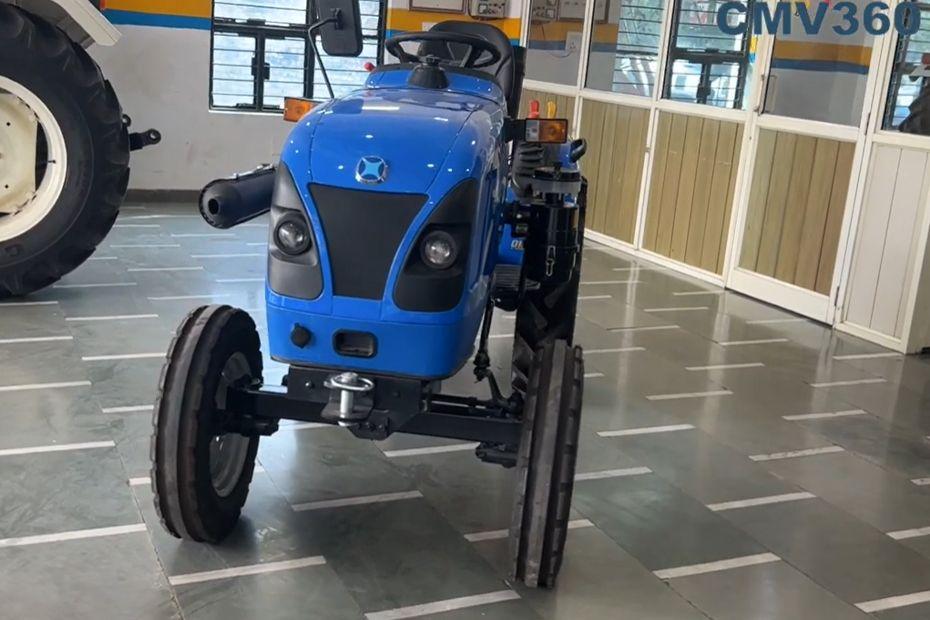 New Holland Simba 20 Front View New Holland Simba 20 Front View