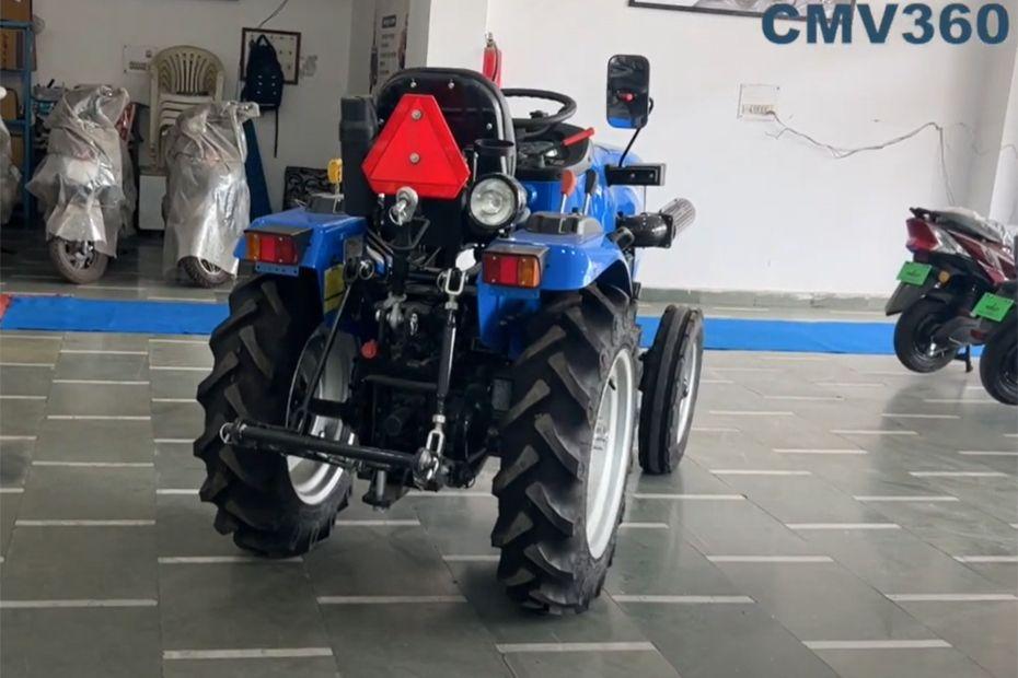 New Holland Simba 20 2WD Right Rear Three Quarter New Holland Simba 20 2WD Right Rear Three Quarter
