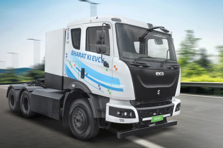 EKA 55T Right Front Three Quarter EKA 55T Right Front Three Quarter