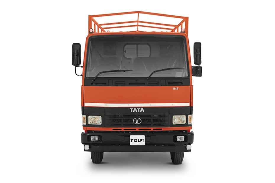 Tata 1112 LPT Front View Tata 1112 LPT Front View