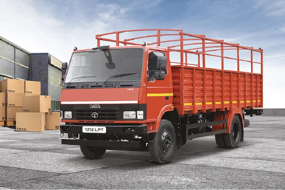 Tata 1212 LPT Left Front Three Quarter Tata 1212 LPT Left Front Three Quarter