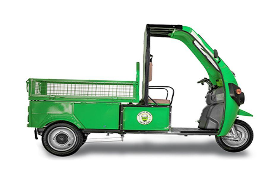 Kinetic Safar Shakti Green Right Side Kinetic Safar Shakti Green Right Side