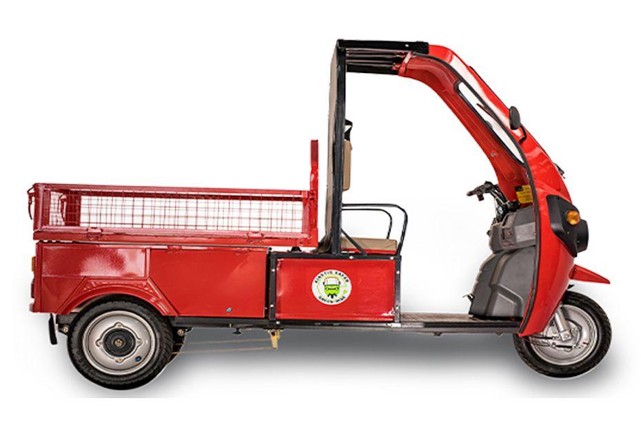 Kinetic Safar Shakti Red Right Side Kinetic Safar Shakti Red Right Side