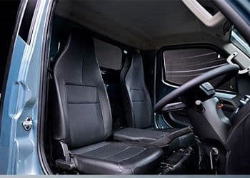 New-Gen: Wider walk-through cabin New-Gen: Wider walk-through cabin