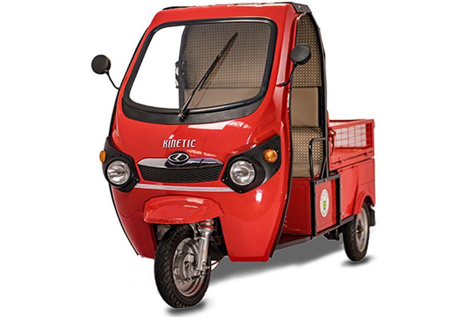 Kinetic Safar Shakti Red Front Left Side Kinetic Safar Shakti Red Front Left Side