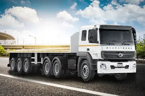 BharatBenz 5432T Front Right Side BharatBenz 5432T Front Right Side