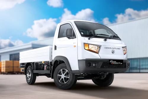 Ashok Leyland Bada Dost i5 Right Front Three Quarter Ashok Leyland Bada Dost i5 Right Front Three Quarter