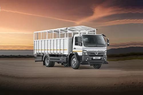 BharatBenz 1617RD Right Front Three Quarter BharatBenz 1617RD Right Front Three Quarter