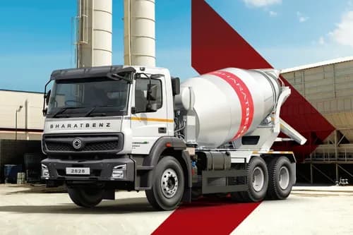 BharatBenz 2828C RMC Left Front Three Quarter BharatBenz 2828C RMC Left Front Three Quarter