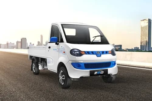 Mahindra ZEO Right Front Three Quarter Mahindra ZEO Right Front Three Quarter