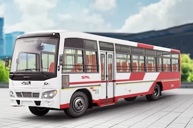 SML Mahindra S7
