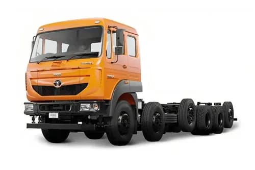 Tata Signa 4930.T Front Left Side Tata Signa 4930.T Front Left Side