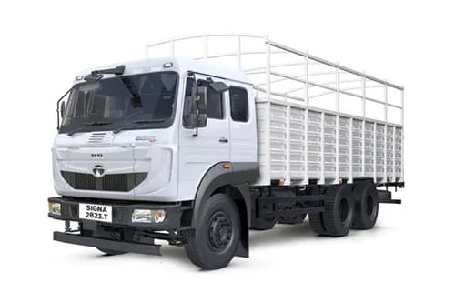 Tata Signa 2823.T Front Left Side Tata Signa 2823.T Front Left Side