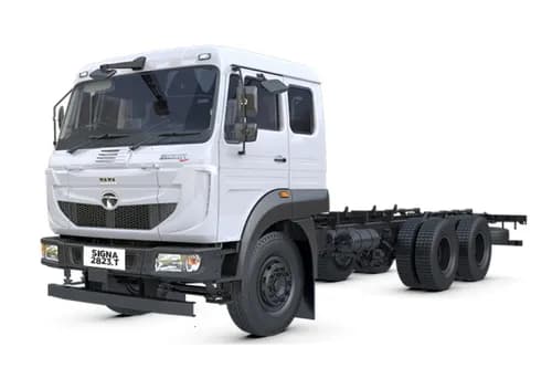 Tata Signa 2823.T Front Left Side Tata Signa 2823.T Front Left Side