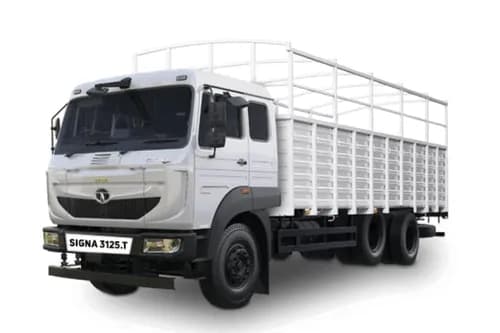 Tata Signa 3125.T Front Left Side Tata Signa 3125.T Front Left Side