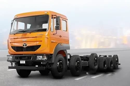 Tata Signa 4930.T Left Front Three Quarter Tata Signa 4930.T Left Front Three Quarter