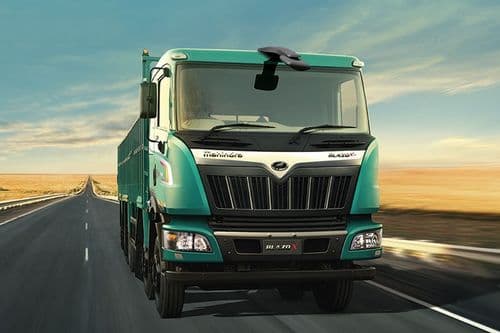 Mahindra Blazo X Haulage 42 Pusher Axle Front View Mahindra Blazo X Haulage 42 Pusher Axle Front View