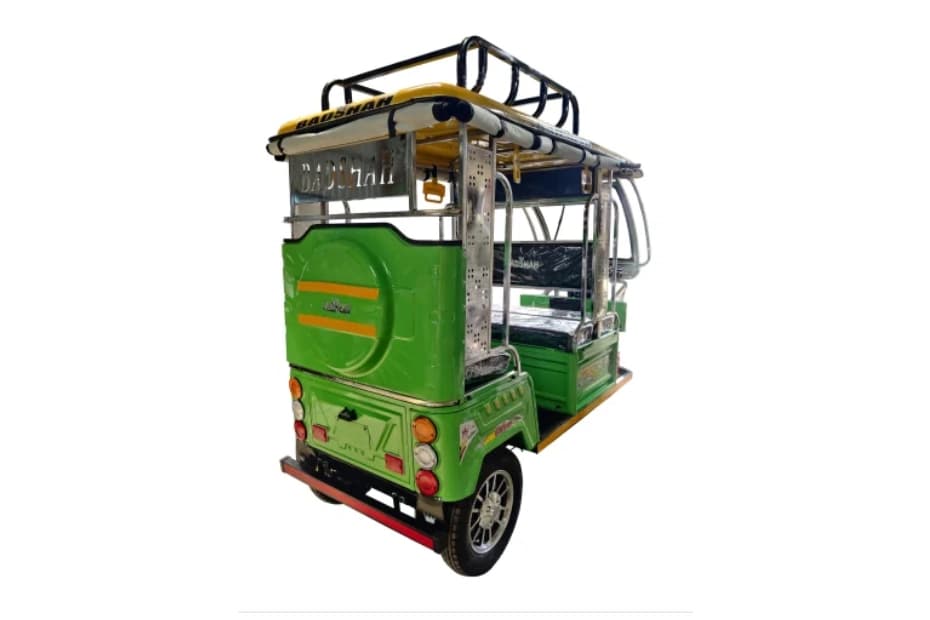 Badshah Smart Royal SS E Rickshaw Right Rear Three Quarter Badshah Smart Royal SS E Rickshaw Right Rear Three Quarter