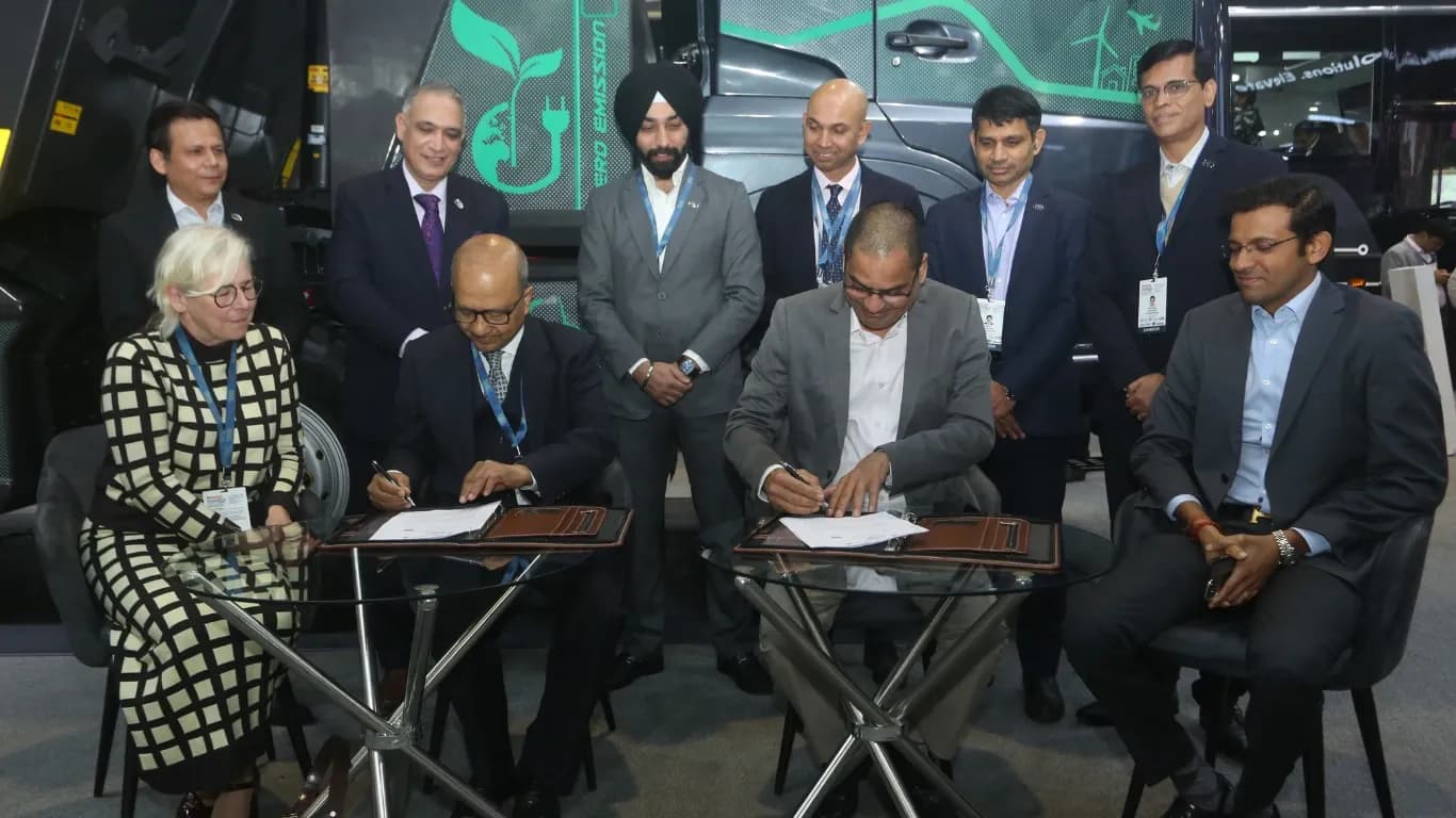 VECV and Baidyanath LNG Partner to Deploy 500 Eicher Pro 6055 LNG Trucks at Bharat Mobility Global Expo 2025