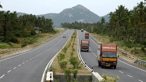 गुरुग्राम 2024 में वाणिज्यिक वाहनों द्वारा लेन उल्लंघन के लिए 58,903 चालान जारी किए गए गुरुग्राम 2024 में वाणिज्यिक वाहनों द्वारा लेन उल्लंघन के लिए 58,903 चालान जारी किए गए