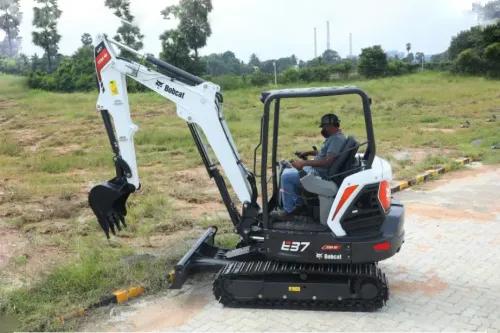 BOBCAT E37 XTRA HD BOBCAT E37 XTRA HD