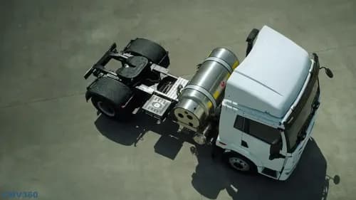 బ్లూ ఎనర్జీ మోటార్స్ CONCOR నుండి 50 మరిన్ని ఎల్ఎన్జి ట్రక్కుల కోసం ఆర్డర్ను భద్రపరుస్తుంది Blue Energy Motors Secures Order for 50 More LNG Trucks