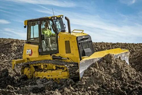 CAT D4E Dozer CAT D4E Dozer