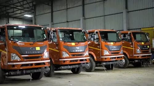 आयशरला 100 सीएनजी ट्रकसाठी ऑर्डर मिळ Eicher Receives Order for 100 CNG Trucks from Nuniwal Roadways.