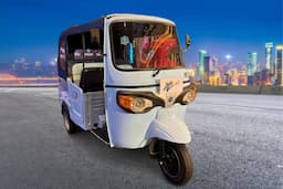 Piaggio Ape E City FX Maxx New Piaggio Ape E City FX Maxx New