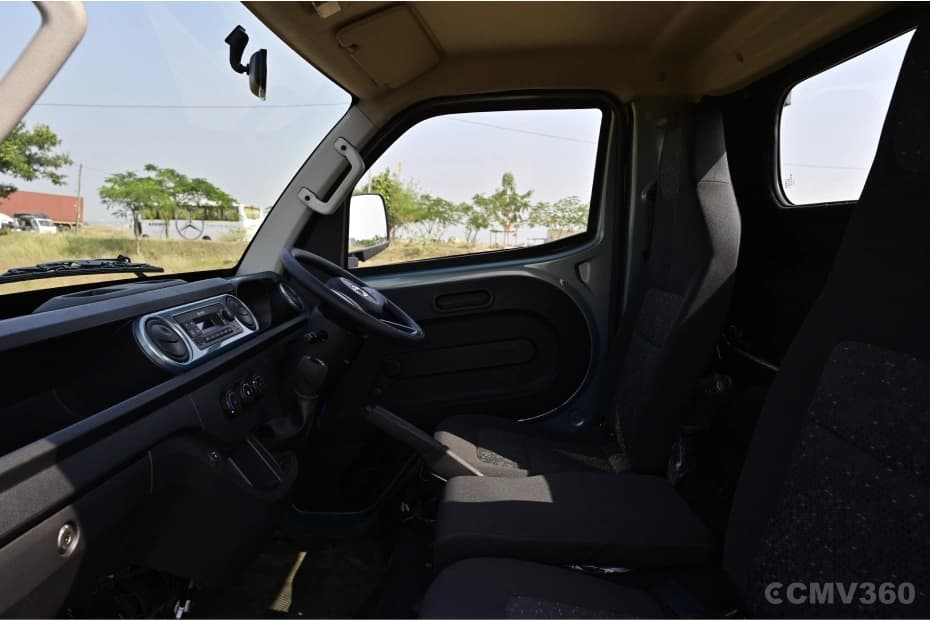 Tata Intra V70 Gold Seats Tata Intra V70 Gold Seats