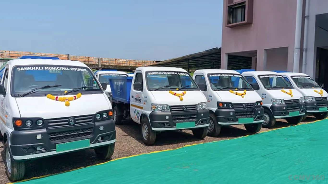 EKA Mobility Delivers 10 Electric Garbage Tippers to Sankhali Municipal Council in Goa EKA Mobility gave 10 electric garbage tippers to the Sankhali Municipal Council in Goa.