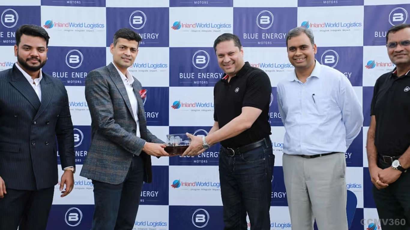 Blue Energy Delivers 8 LNG Trucks to Inland World Logistics Blue Energy Delivers 8 LNG Trucks to Inland World Logistics